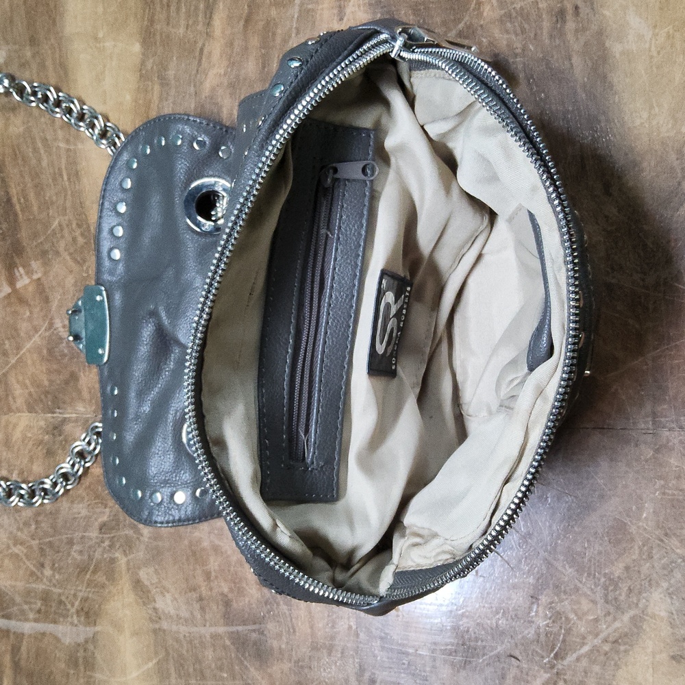 Purse - Picture 2 of 2
